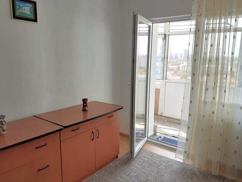 Titan, Trapezului, ac, tv, bloc mixt,